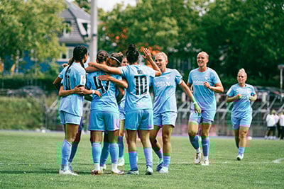 Pressefoto_FC-Viktoria-Berlin_Spielerinnen01_by@Kai-Heuser